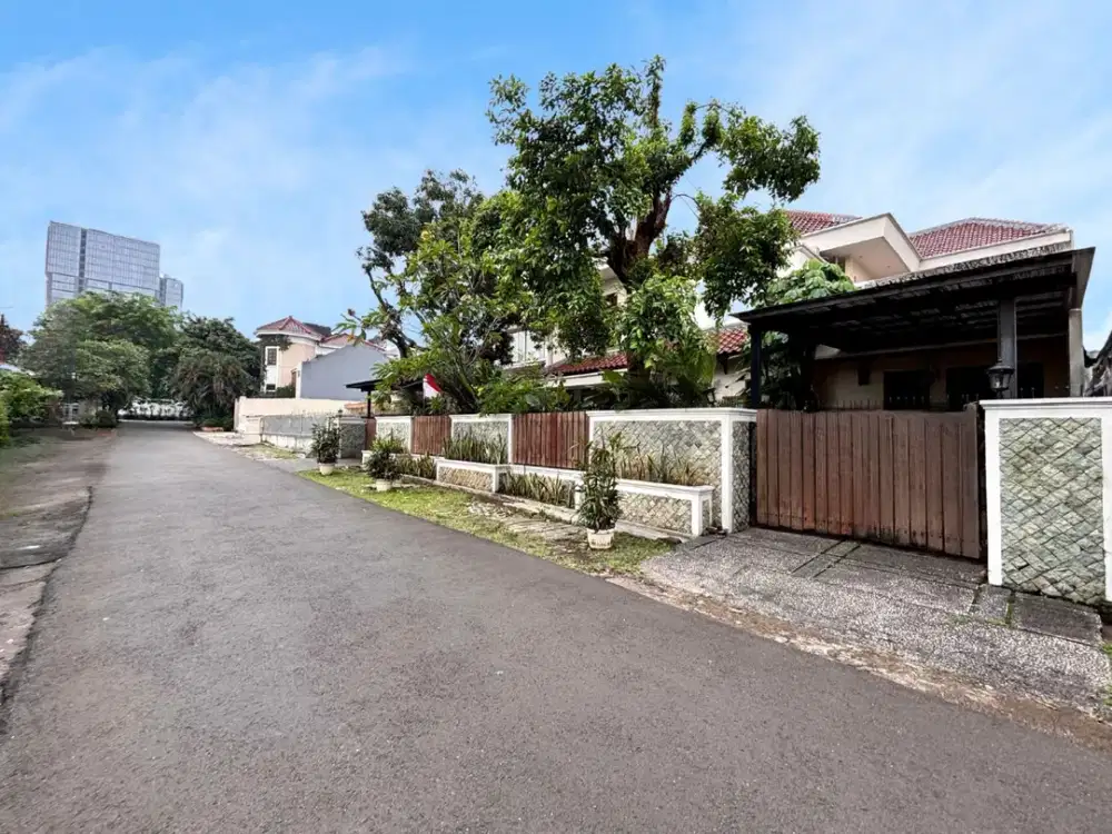 Rumah Terawat Dalam Komplek Pancoran Pancoran Timur Jalan Lebar