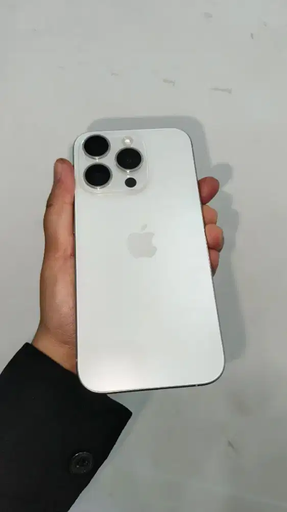 iPhone 15 Pro 128GB GARANSI iBox BH 88% Kondisi AMAN mulus No Minus