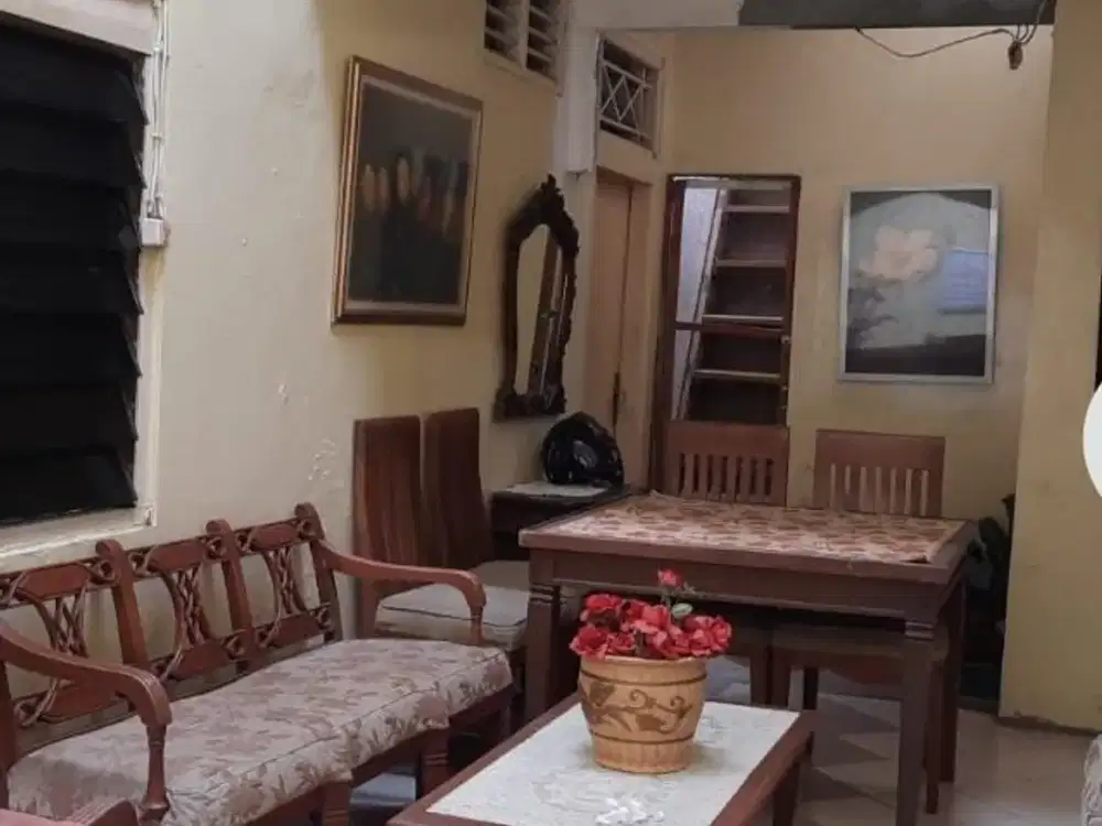 DI JUAL RUMAH VIA LELANG LOKASI SANGAT STRATEGIS