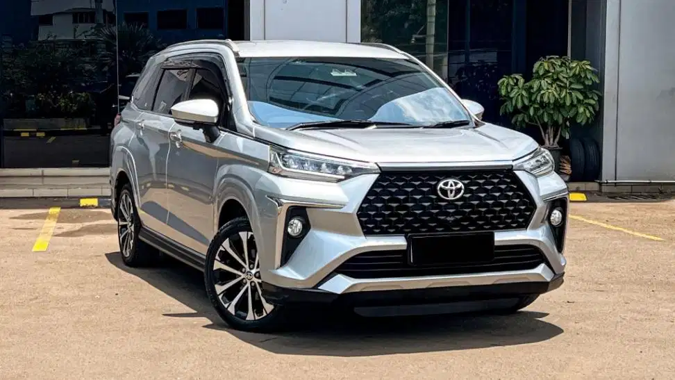 KM40Rban Toyota Avanza Veloz Q 1.5 TSS Fullspec Silver