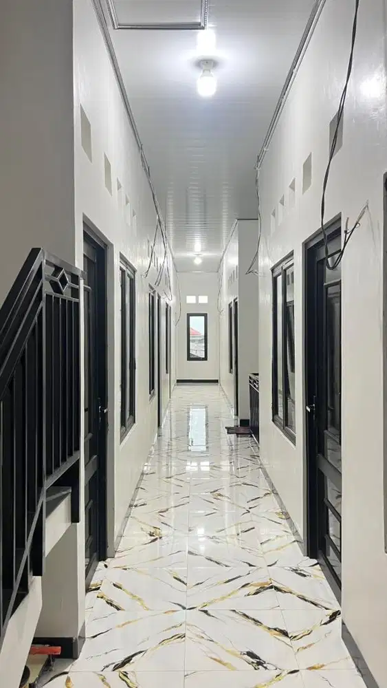 Kost H. Syaripudin 2, Desa Serang Cikarang Selatan, Depan Imanan Resi.