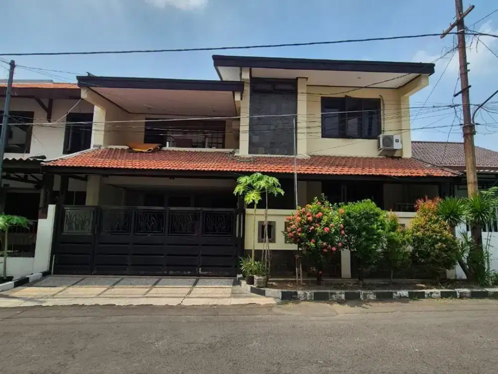 DIJUAL Rumah Darmo permai Timur Siap Huni Terawat