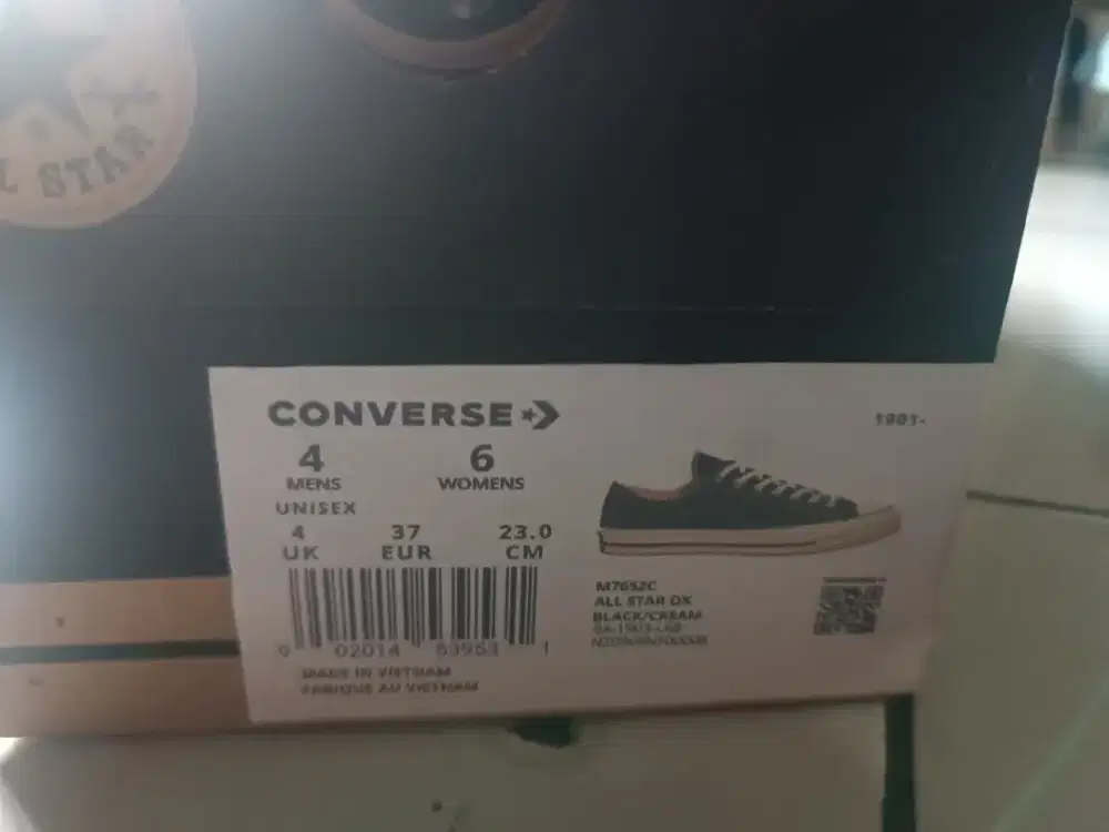 salah ukuran sepatu untuk sekolah