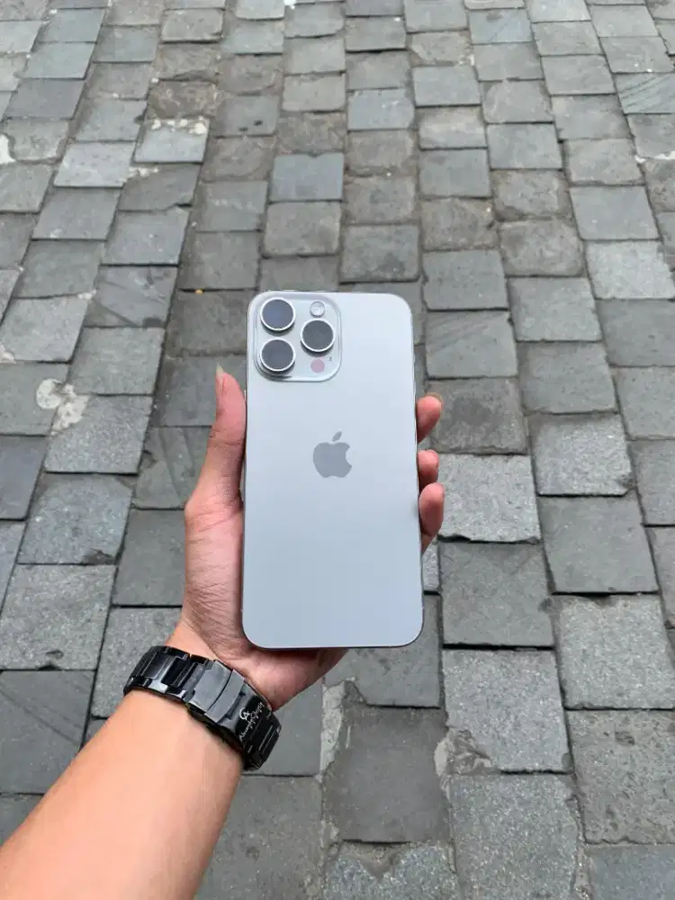 Iphone 15 pro max 256gb natural titanium resmi ibox