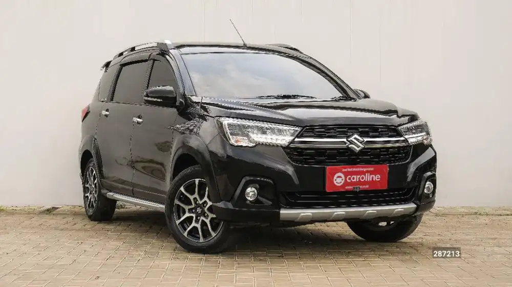 SUZUKI XL7 GX 1.5 ALPHA AT 2023 HITAM