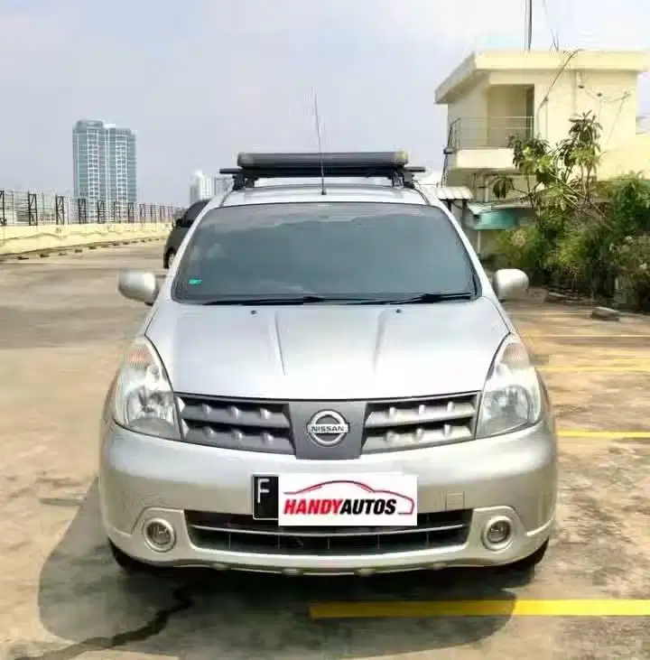 Nissan Grand Livina XV Tahun 2007 Automatic Abu abu Metalik