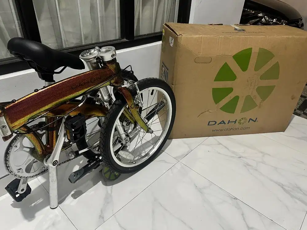 Sepeda Lipat Dahon MU P8 special repaint