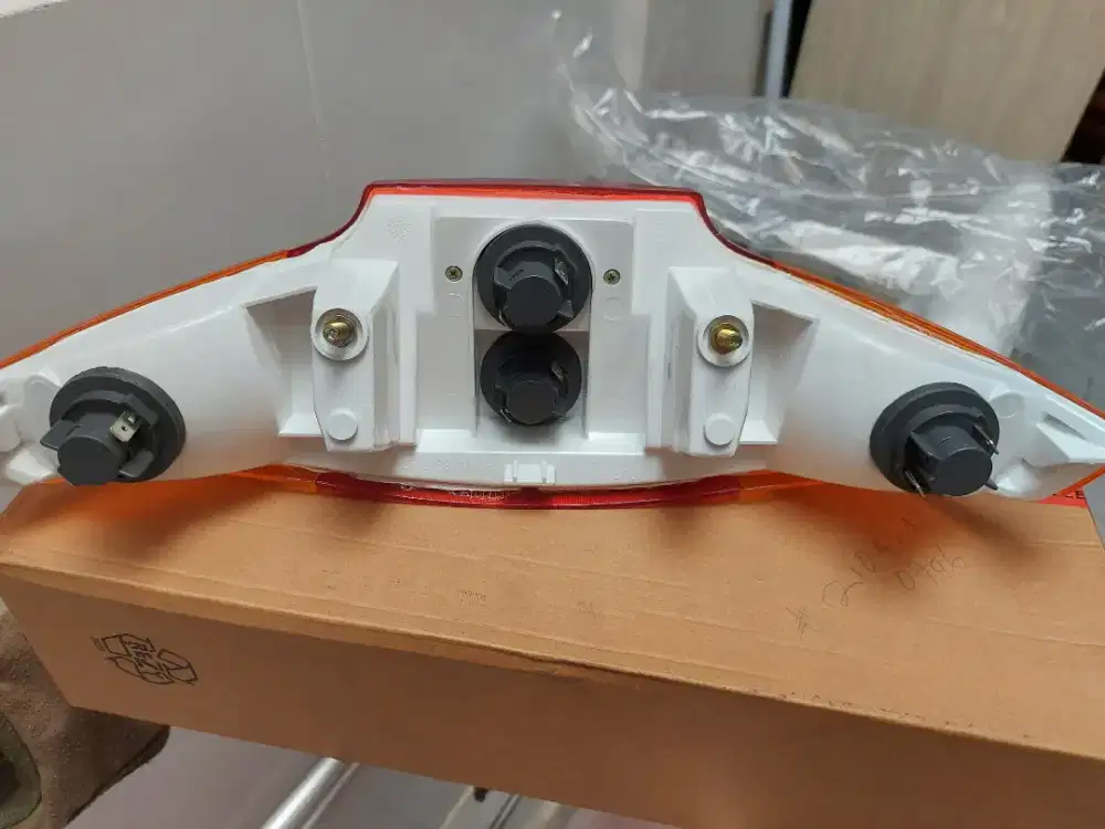 Tail Lamp with turn indicator