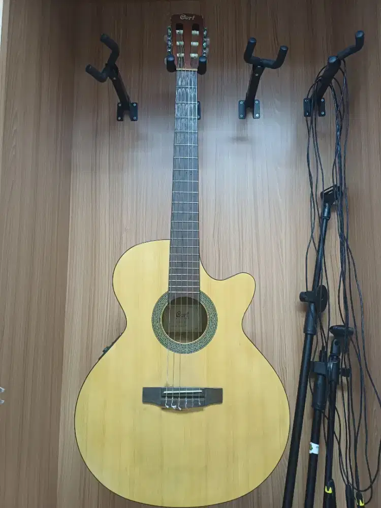 Dijual Gitar Cort Original