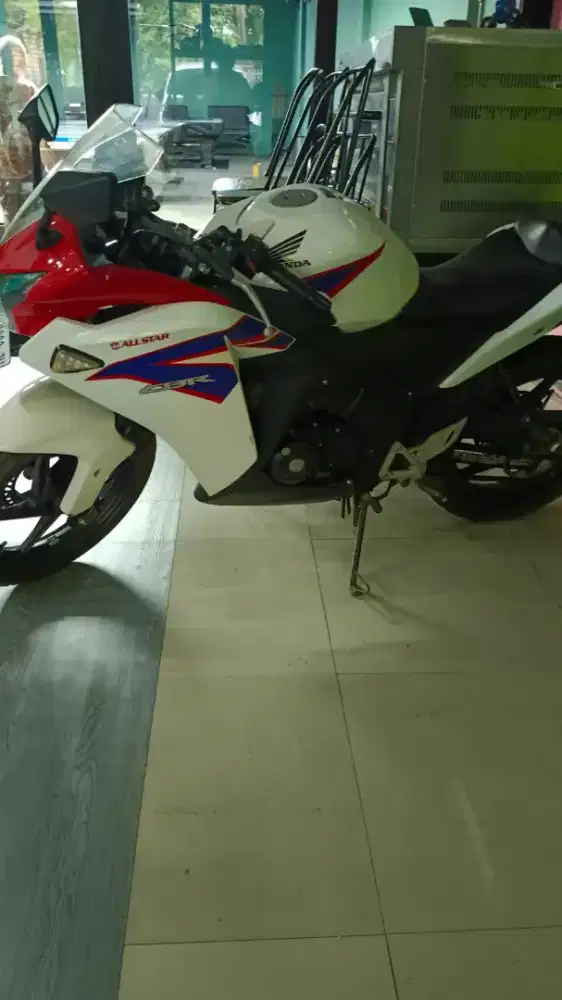 Dijual cepat Honda CBR