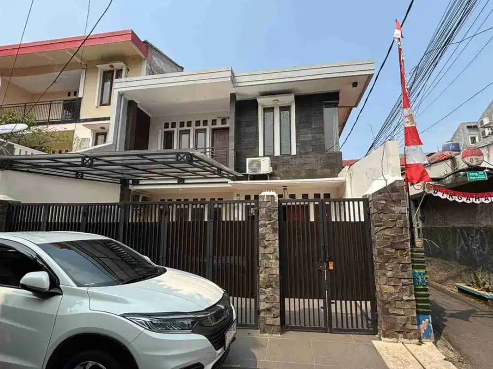 Rumah 2 Lantai Nyaman di Cikoko Timur – Jakarta Selatan, Siap Huni & Strategis!