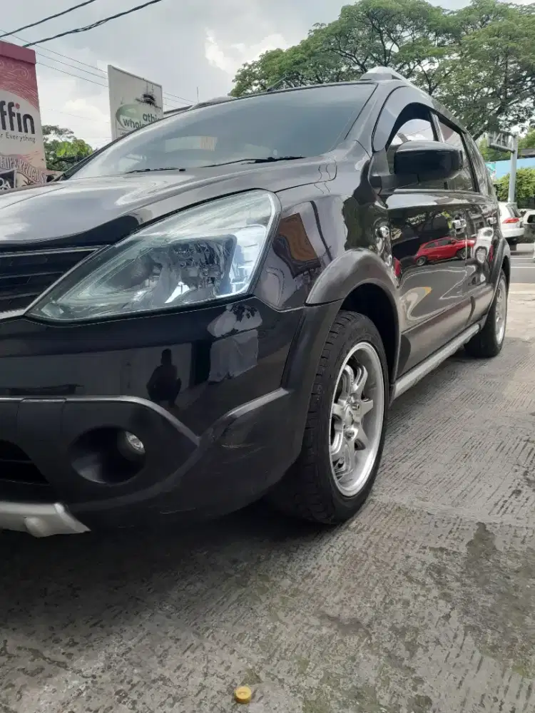 Nissan grand livina x-gear 2013