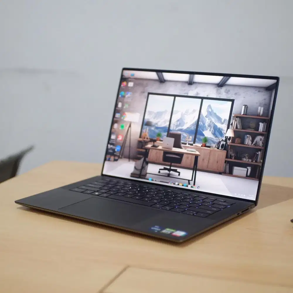 Workstasion Dell Precision 5570 i7 Gen 12 32/512 RTX A1000