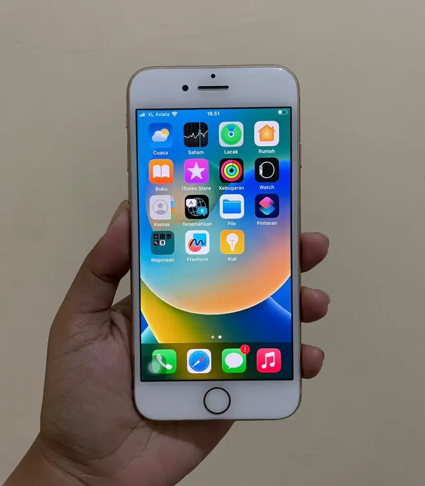Iphone 8 64gb warna Gold