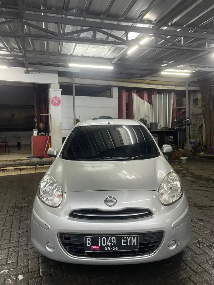 Nissan March 2012 Bensin