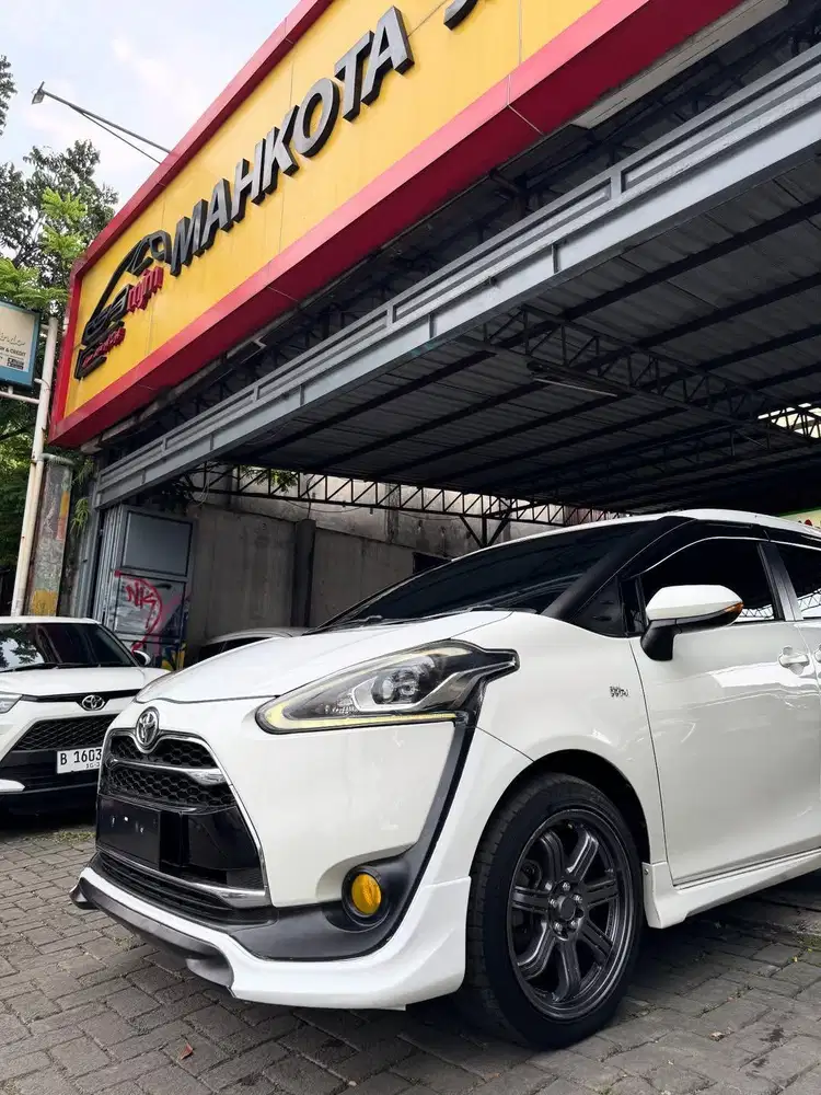 TOYOTA SIENTA Q 1.5 CVT 2017(KM50RB)RECORD/PJK12-26/DP10JT/PUTIH/NOPR
