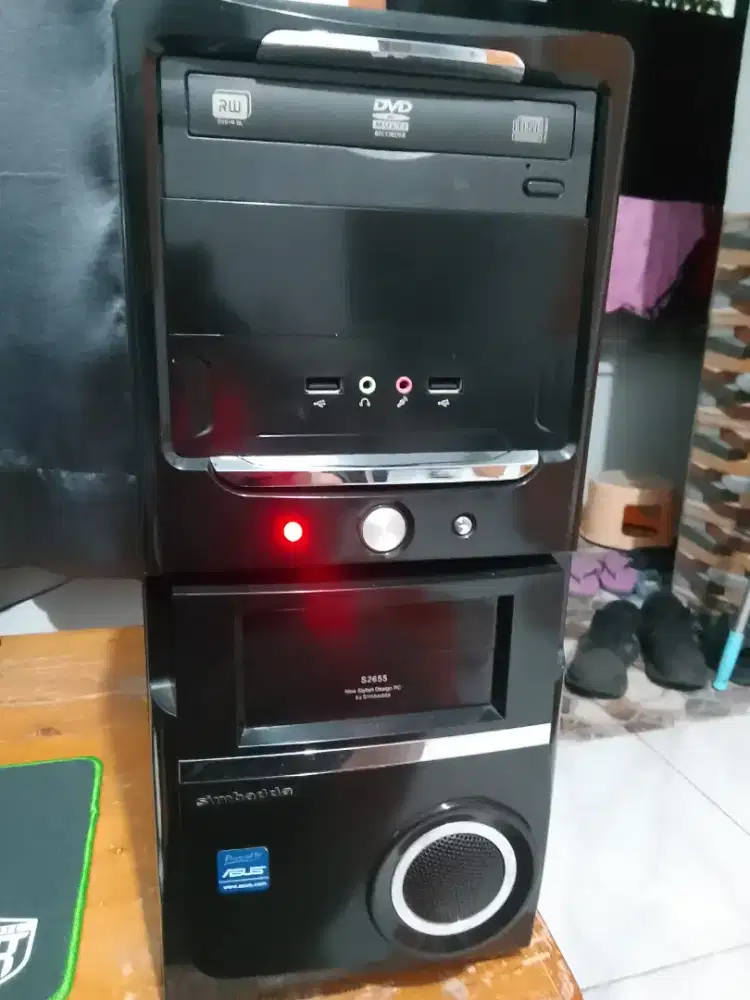 Pc full set Intel core i5 plus monitor dell 20 bisa vertikal