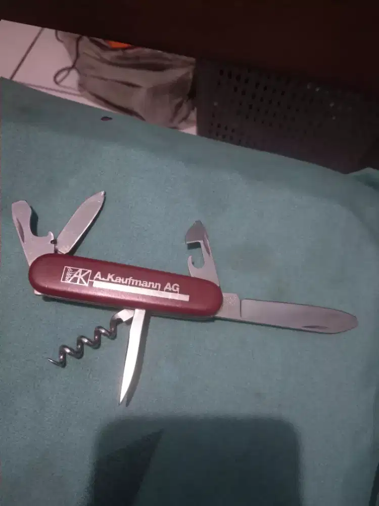 Pisau lipat victorinox Swiss original
