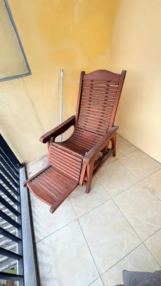Jual kursi goyang kayu jati