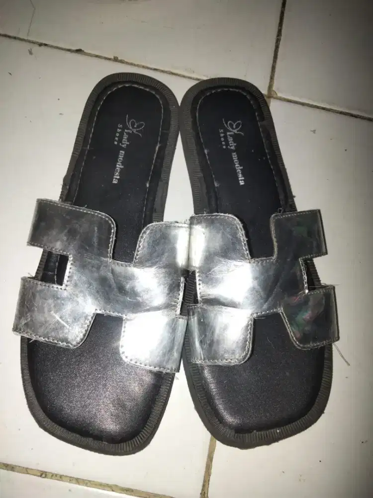 Sendal merk lady Modesta