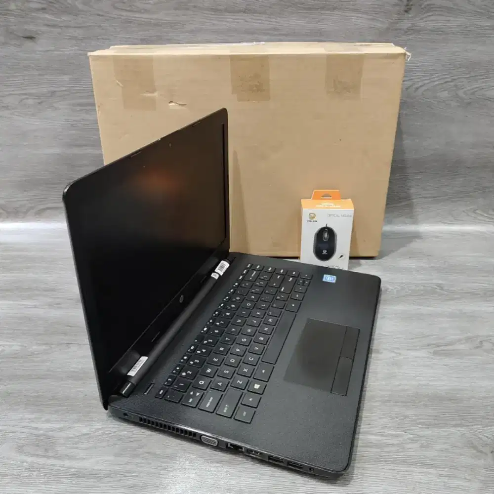 Laptop HP 14-BS001TU Slim Ram 8GB