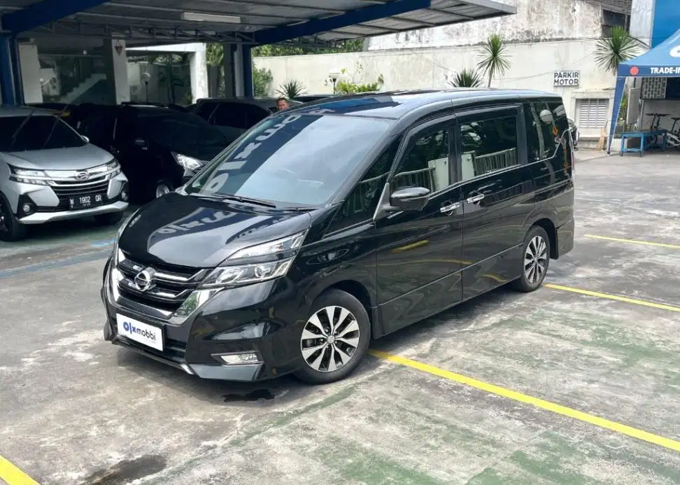 Nissan Serena 2.0 Highway Star Bensin-AT 2019 Hitam LHR