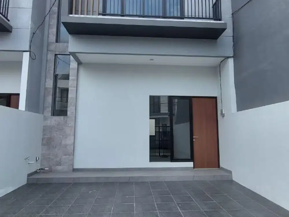 Rumah baru minimalis Lebak Arum Surabaya Timur