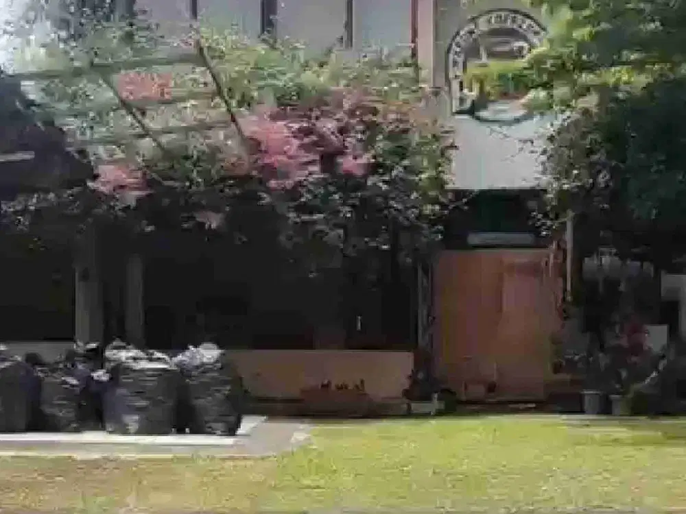 Rumah villa bagus terawat sisp huni di cipaku indah bandung