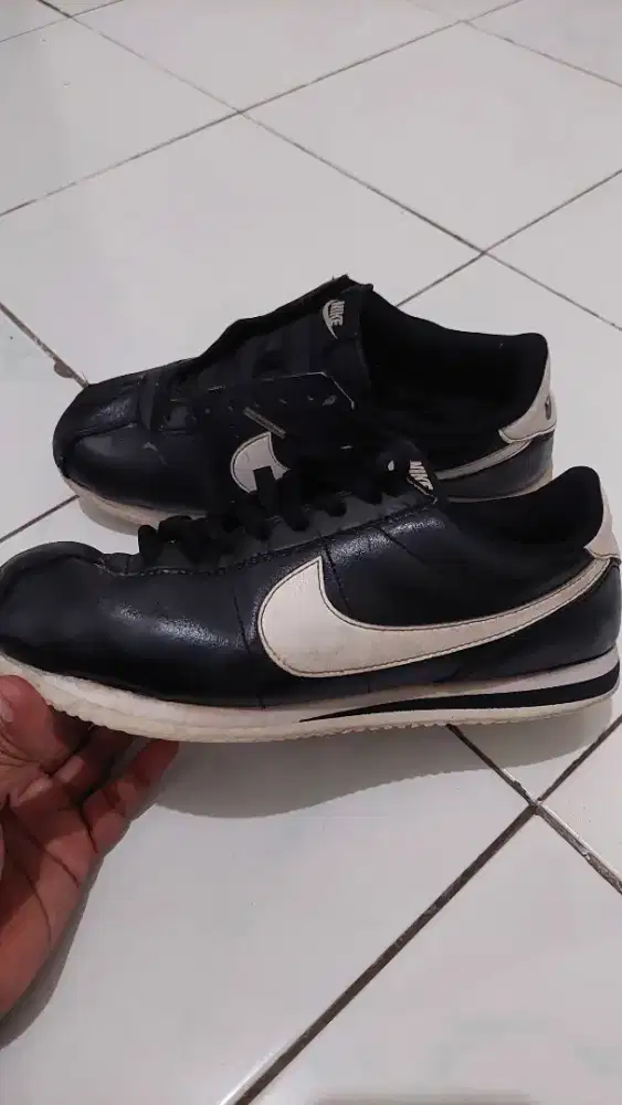 Sepatu nike pria