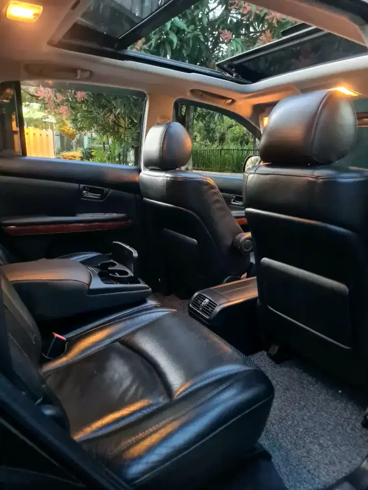 MEWAH MURAH Harrier 2.4 Hitam 2005