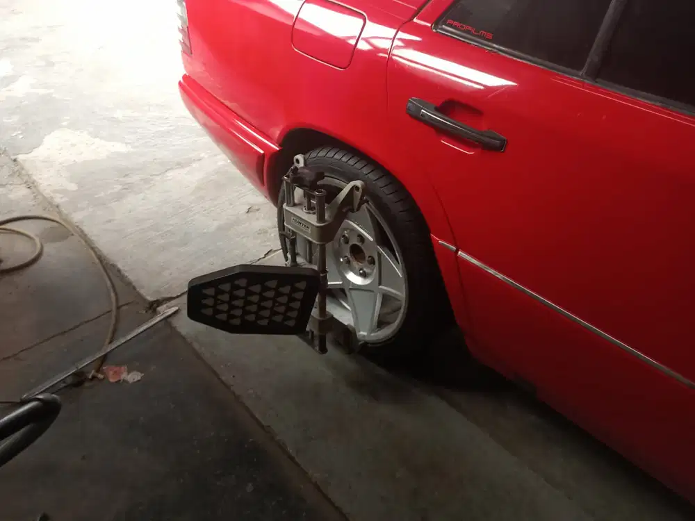 Mercedes-Benz E300 1993 Bensin