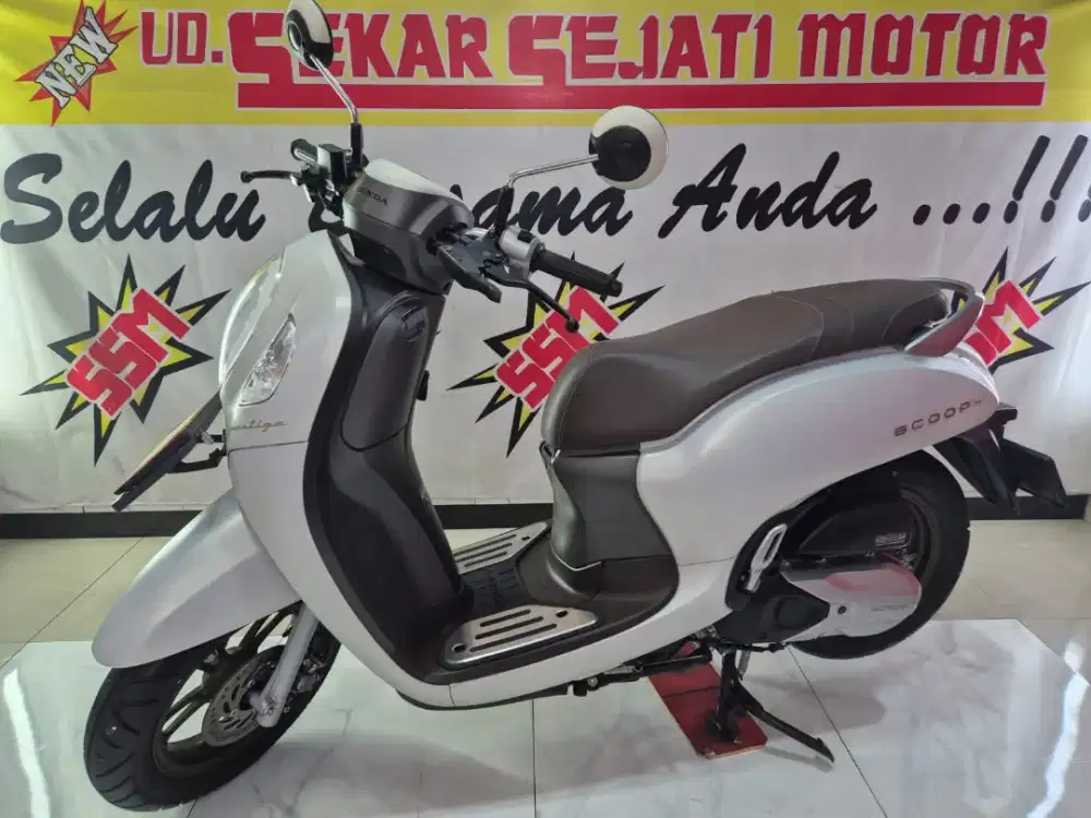 H Scoopy New prestise pth keyles iss cbs