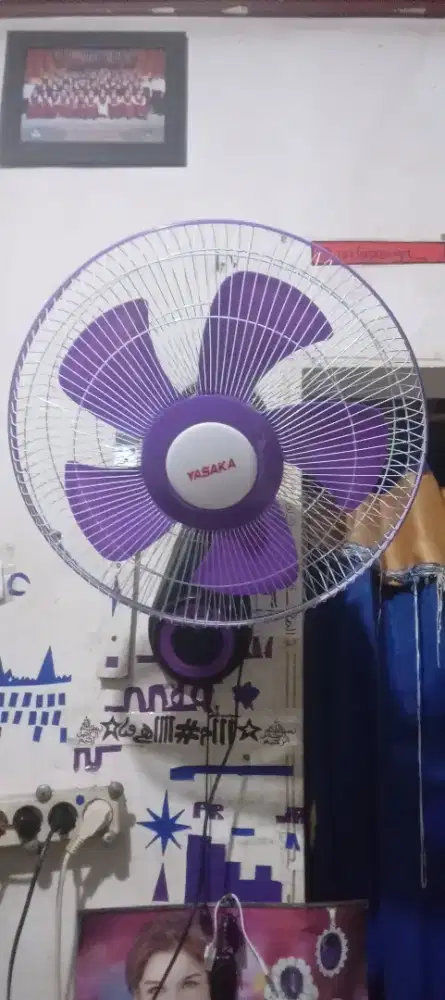 Kipas angin dinding YASAKA 16inc