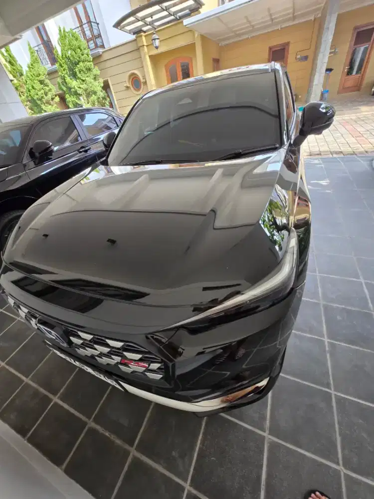 HRV RS HYBRID HITAM 2025, KM 2000, pajak bulan 8 2026