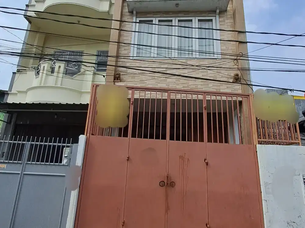 Dijual Rumah 4 Lantai Dekat Stasiun KA Kota Jakarta Barat