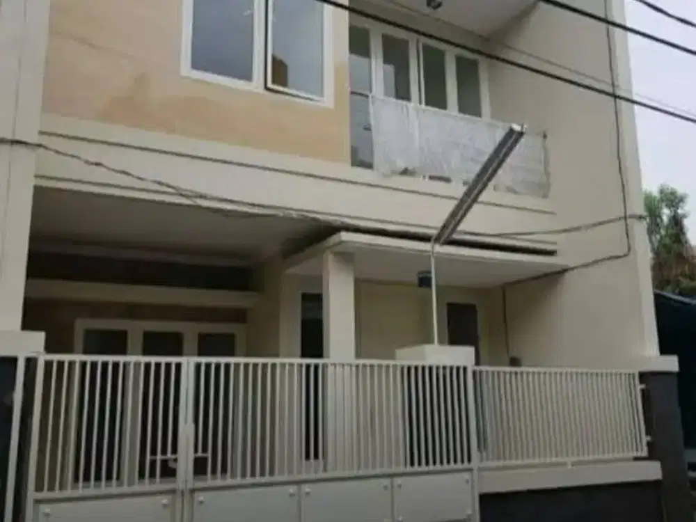 Rumah 2 lantai Mulyosari Surabaya Timur