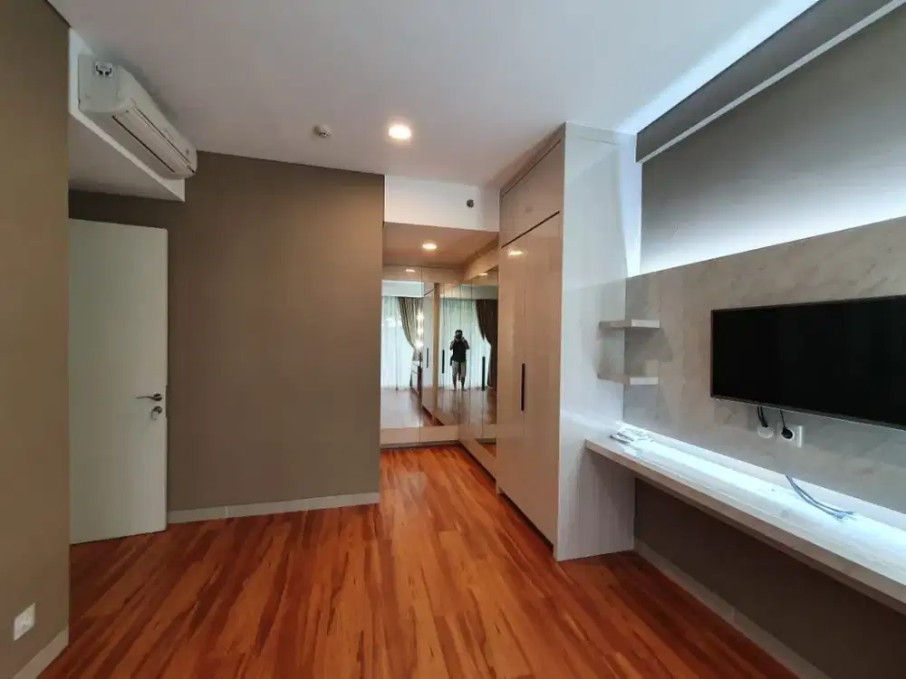 DIJUAL Apartemen full furnish siap huni Di Rainbow Springs Condovillas Summarecon Serpong Tangerang