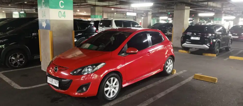 Mazda 2 2012 Bensin