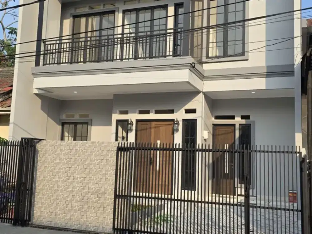 Dijual Rumah 2 Lantai Griya Loka Sektor 1.6 BSD, Tangerang Selatan