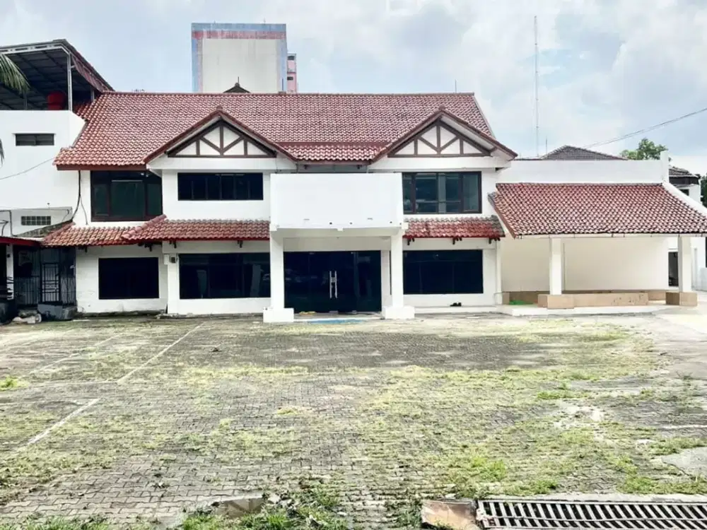 Disewakan Gedung ex sekolah Di mampang prapatan Jakarta Selatan