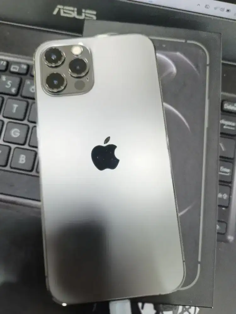 Iphone 12 pro 128 semua kartu bisa aman lengkap box slim