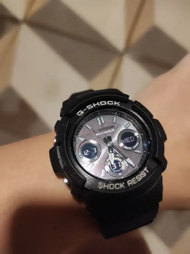 Jam Tangan GSHOCK AWG M100GW
Multiband 6. batere solar