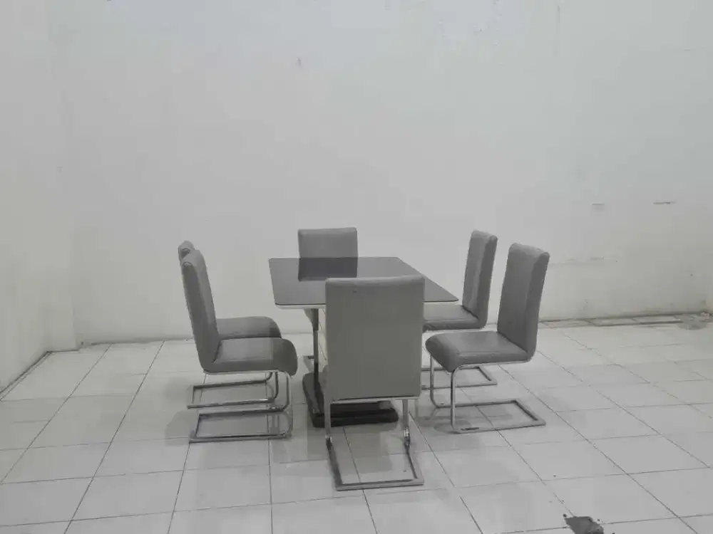 Dijual rumah murah 2lantai di Cluster Teresta Metland Menteng siaphuni