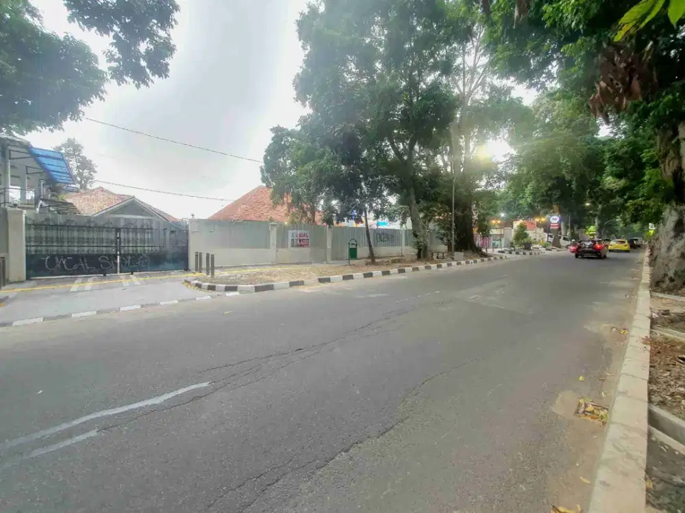 Ruang Usaha Strategis pinggir jalan Ahmad Yani Arah air mancur