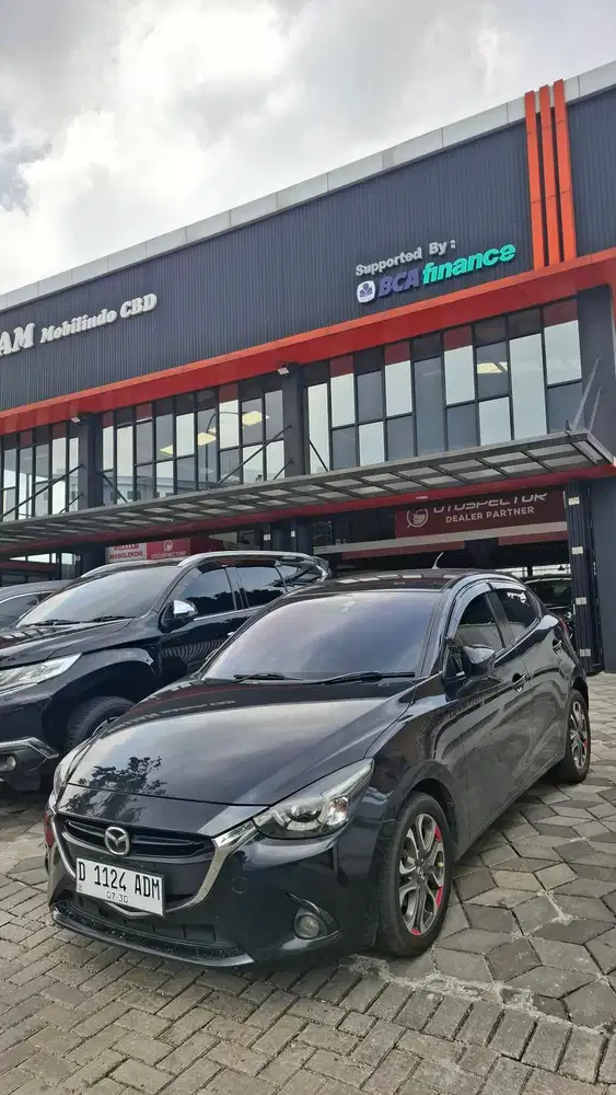 Mazda 2 R Sky Active 1.5L A/T 2014