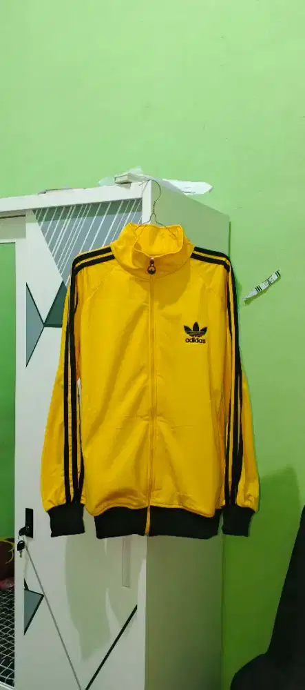 Jaket Kuning Strip