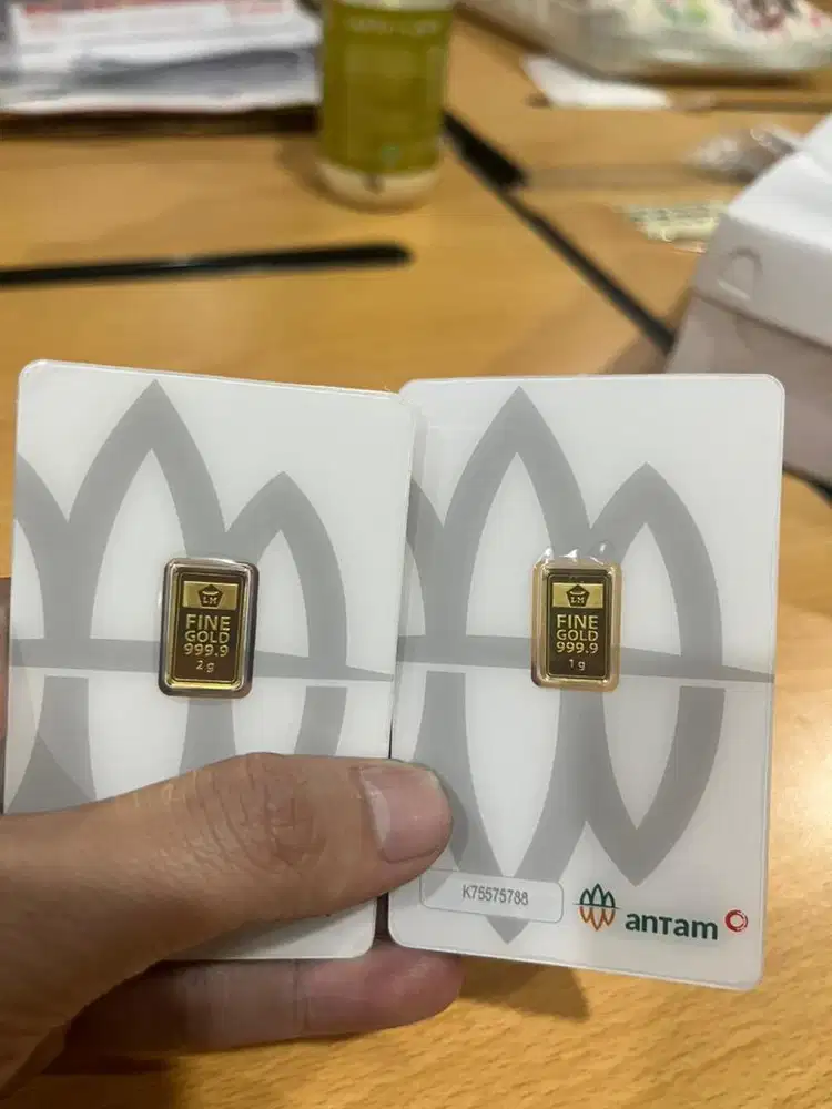 Emas antam 2 keping