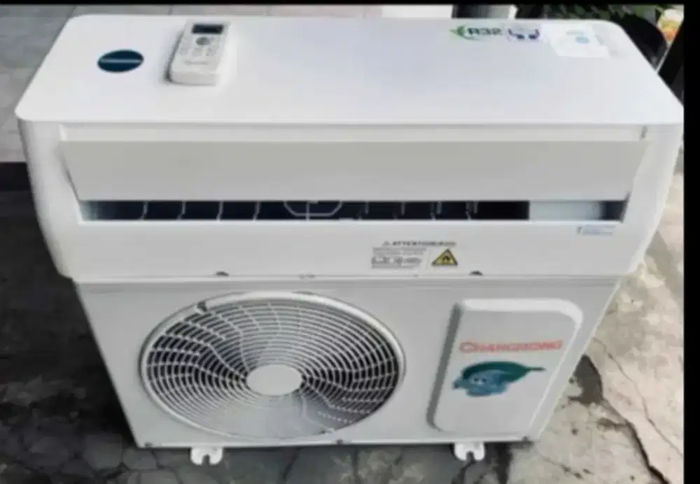 Jual ac Changhong 1 pk R32 lowwat 790 watt kondisi 95% ori semua