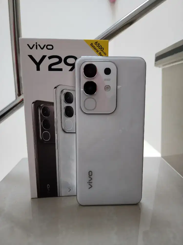 Vivo Y29 Ram 6GB/Rom 128GB Putih