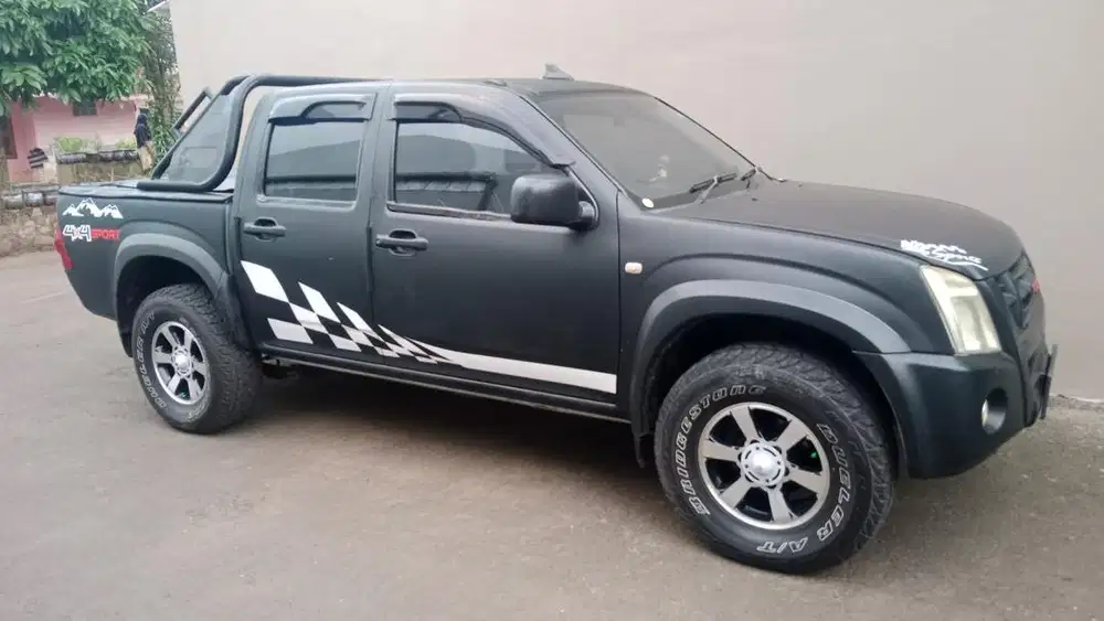 Mobil Isuzu d max 4 x4